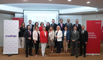 Akbank Dönüşüm Akademisi’nden  KOBİ’lerin Dijital ve Yeşil Dönüşüm Süreçlerine  Destek