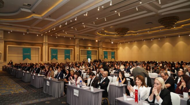 ULUSLARARASI KOZMETİK KONGRESİ YOĞUN KATILIMLA BAŞLADI